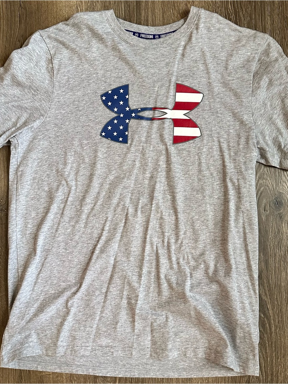Under Armor USA Flag Charged T-shirt Size Medium